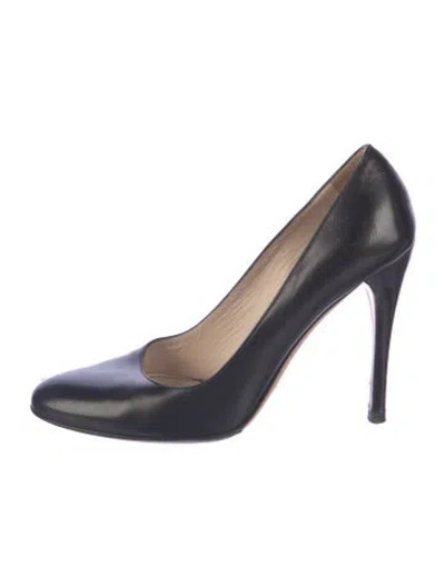 Pre-owned Prada Leather Pumps In Black