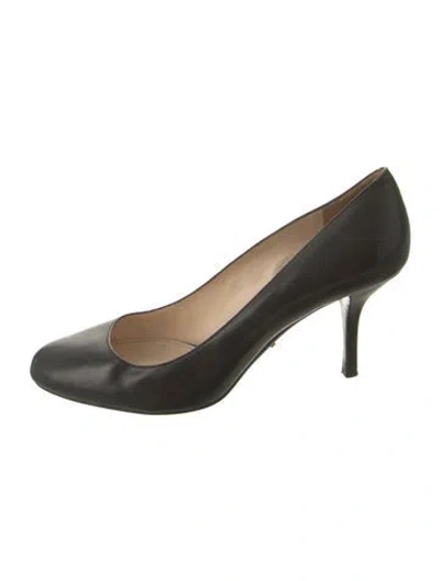 Pre-owned Prada Leather Pumps In Black