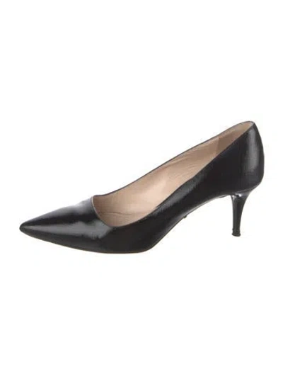 Pre-owned Prada Leather Pumps In Black