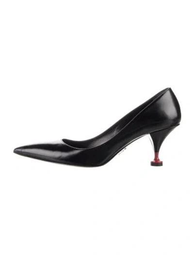 Pre-owned Prada Leather Pumps In Black