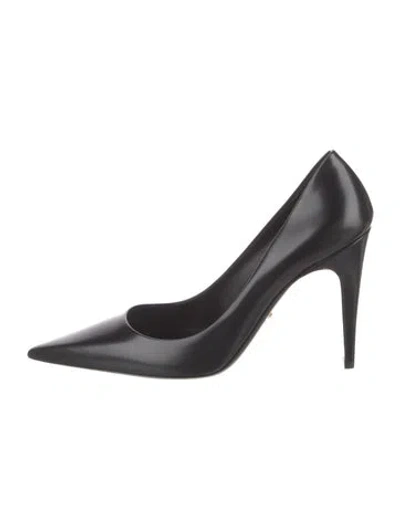 Pre-owned Prada Leather Pumps In Black