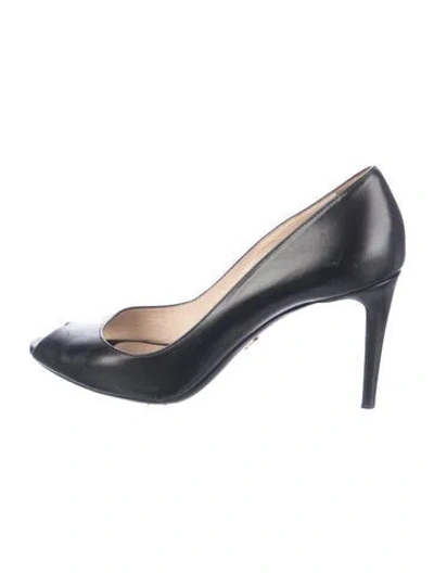 Pre-owned Prada Leather Pumps In Blue