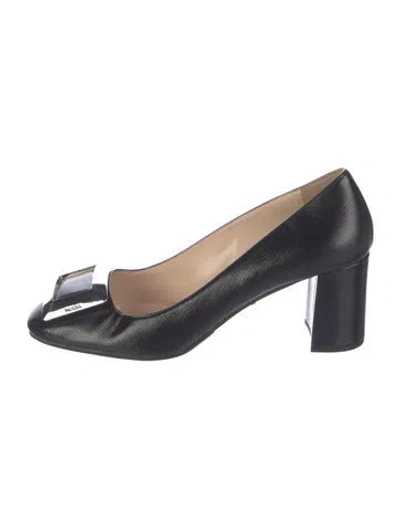 Pre-owned Prada Leather Pumps In Blue