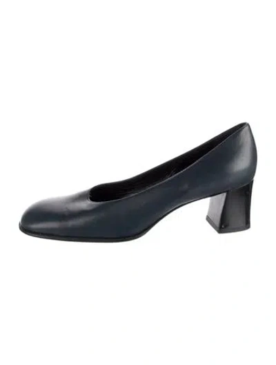 Pre-owned Prada Leather Pumps In Blue