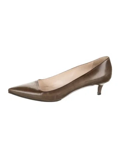 Pre-owned Prada Leather Pumps In Brown