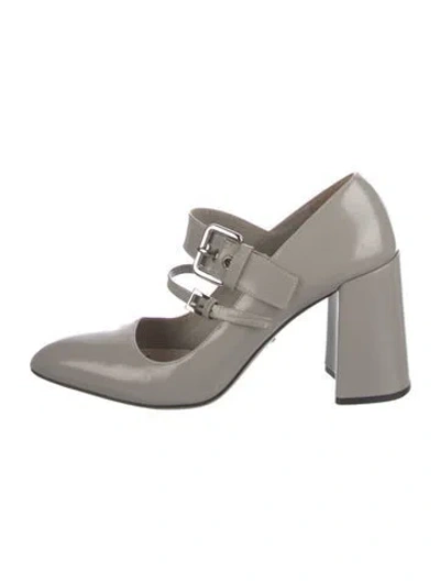 Pre-owned Prada Leather Pumps In Gray