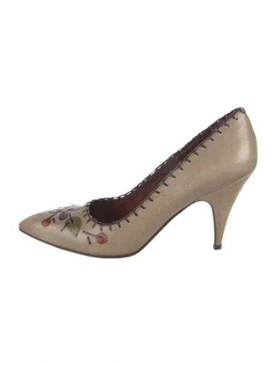 Pre-owned Prada Leather Pumps In Neutral