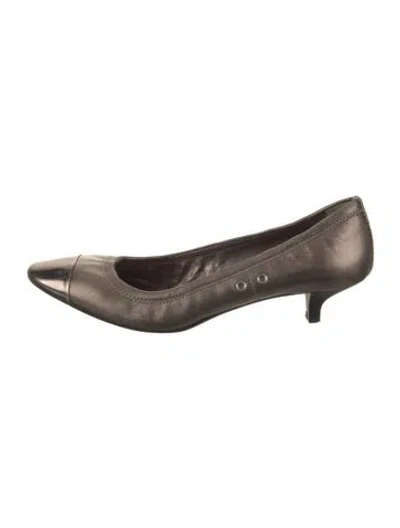 Pre-owned Prada Leather Pumps In Silver