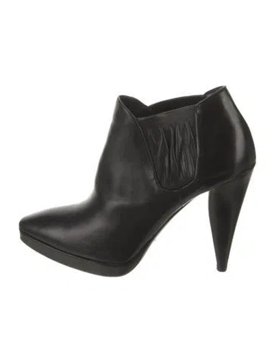 Pre-owned Prada Leather Ruffle Embellishment Chelsea Boots In Black