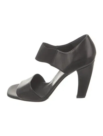 Pre-owned Prada Leather Sandals In Black