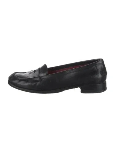 Pre-owned Prada Leather Scalloped Accent Loafers In Black