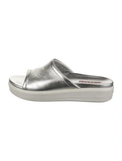 Pre-owned Prada Leather Slides