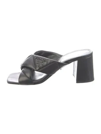Pre-owned Prada Leather Slides In Black