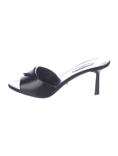 Pre-owned Prada Leather Slides In Black