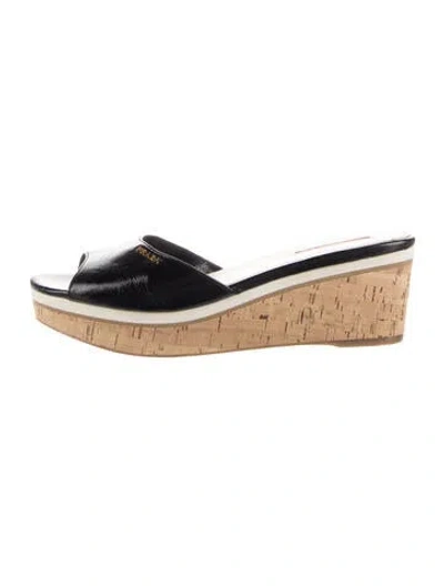 Pre-owned Prada Leather Slides In Black