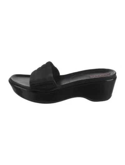 Pre-owned Prada Leather Slides In Black