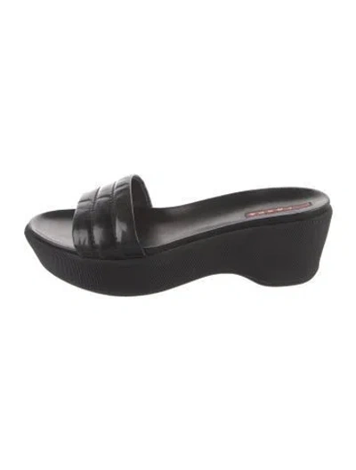 Pre-owned Prada Leather Slides In Black