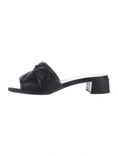 Pre-owned Prada Leather Slides In Black