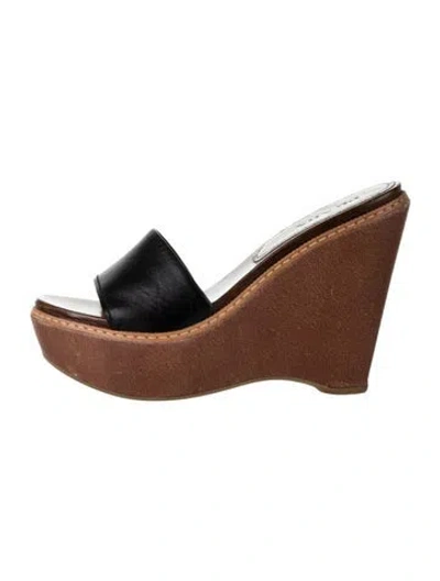 Pre-owned Prada Leather Slides In Black/brown