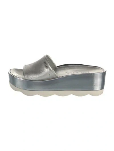 Pre-owned Prada Leather Slides In Blue