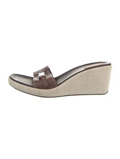 Pre-owned Prada Leather Slides In Brown