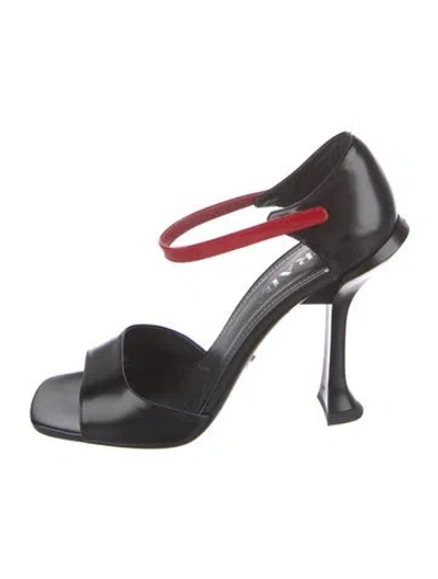 Pre-owned Prada Leather Slingback Sandals In Black