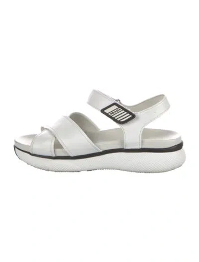 Pre-owned Prada Leather Slingback Sandals In White