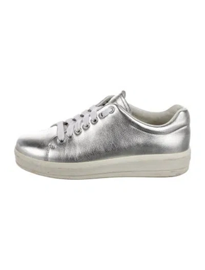 Pre-owned Prada Leather Sneakers
