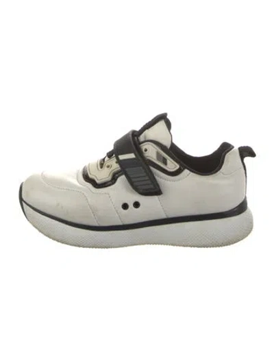 Pre-owned Prada Leather Sneakers In Neutral