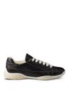 Prada Sneakers Aus Leder In Schwarz