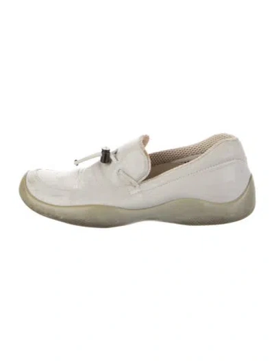 Pre-owned Prada Leather Sneakers In White
