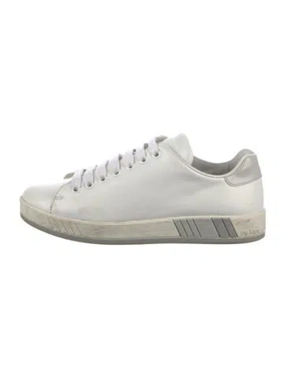 Pre-owned Prada Leather Sneakers In White