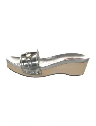 Pre-owned Prada Leather Studded Accents Slides In Silver