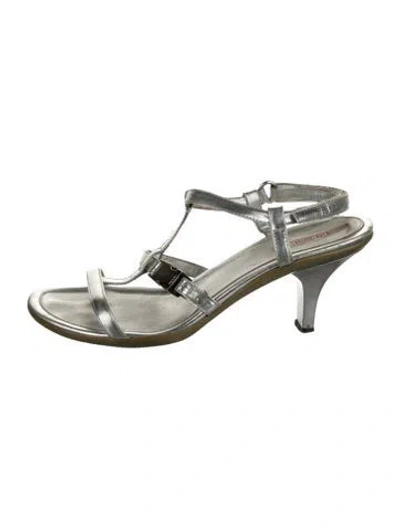 Pre-owned Prada Leather T-strap Sandals In Silver