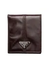 Prada Logo-plaque Leather Wallet In Red