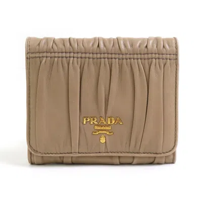 Pre-owned Prada Leather Wallet (tri-fold) () In Sand