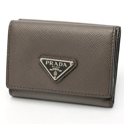 Pre-owned Prada Leather Wallet (tri-fold) ()