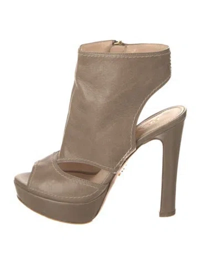 Pre-owned Prada Leather Whipstitch Trim Slingback Pumps In Neutral