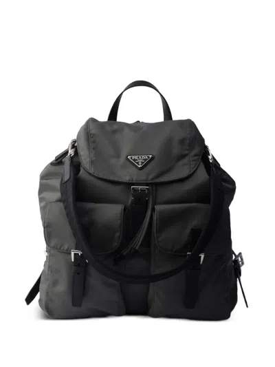 Prada Rucksack Mit Logo-detail In Gray