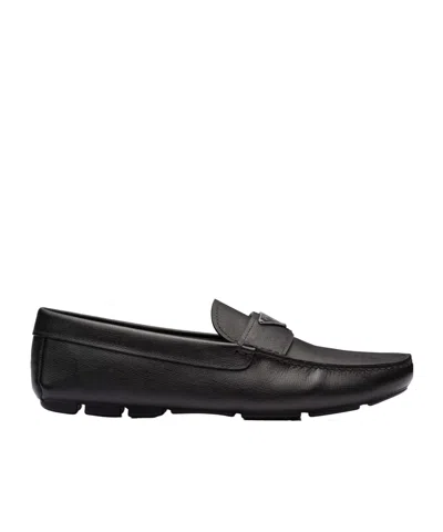 Prada Saffiano Leather Logo Driver In Black