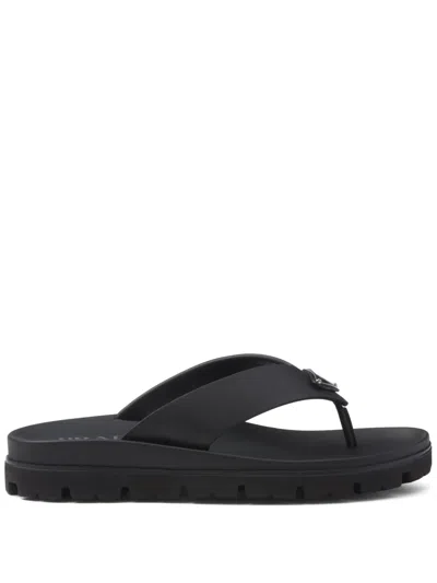 Prada Flip-flops Mit Logo In Schwarz