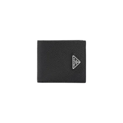 Prada Logo Plaque Bifold Wallet In Black