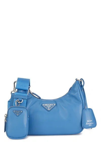 Prada Logo Plaque Chain-linked Shoulder Bag In Blue