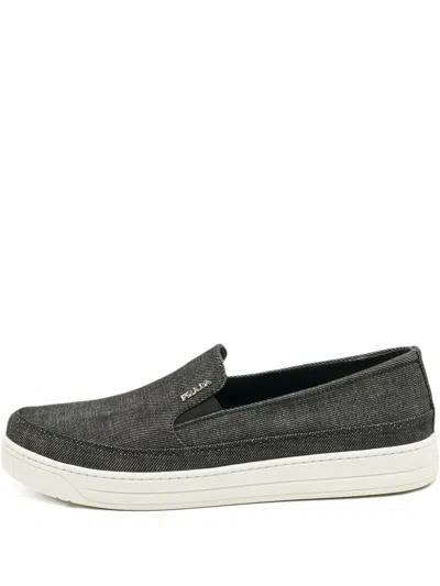 Pre-owned Prada Logo-plaque Sneakers In Gray