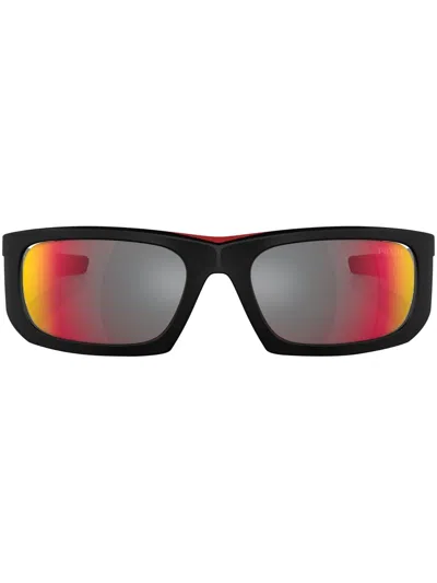 Prada Logo-print Sunglasses In Schwarz
