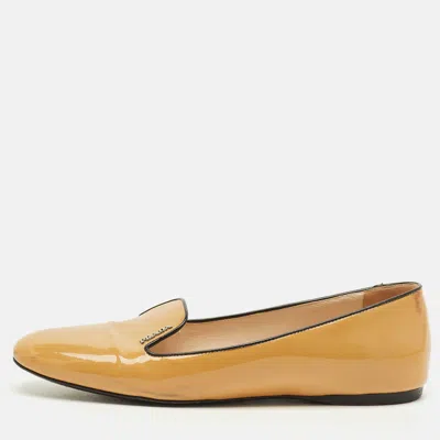 Pre-owned Prada Logo Size 38.5 Beige Patent Leather Smoking Slippers In Sand