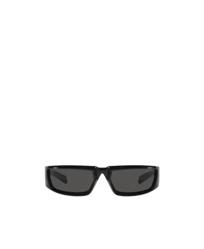 Prada Logo Sunglasses In Black