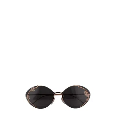 Prada Logo Sunglasses In Black