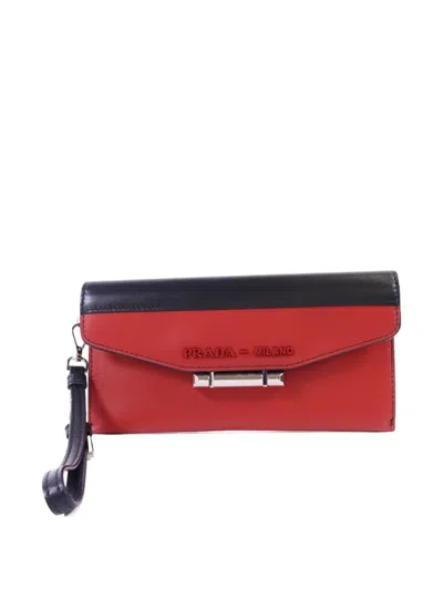 Pre-owned Prada Logo-embossed Leather Clutch Bag In Red