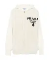 Prada Oversize-sweatshirt Aus Kaschmir Und Lammfell In White